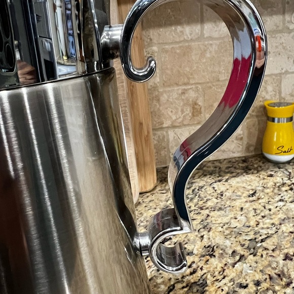 Southern Living Astoria Stainless Hollowware Carafe - Picture 4 of 7